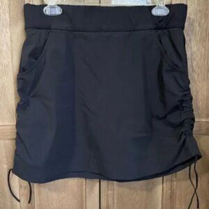 Columbia Women’s Black Skort/Skirt.
